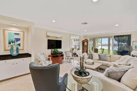 210 Eagle Dr, Jupiter, FL 33477 photo 5