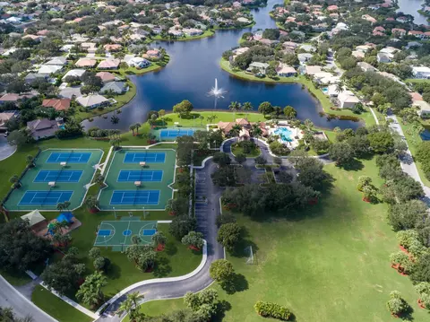 247 Spoonbill Ln S, Jupiter, FL 33458 photo 9