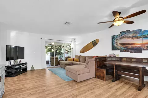 1305 Chippewa St, Jupiter, FL 33458 photo 2