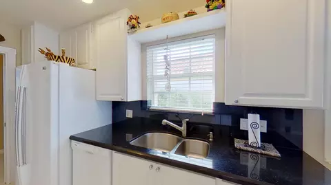 883 SW Balmoral Trce, Stuart, FL 34997 photo 4
