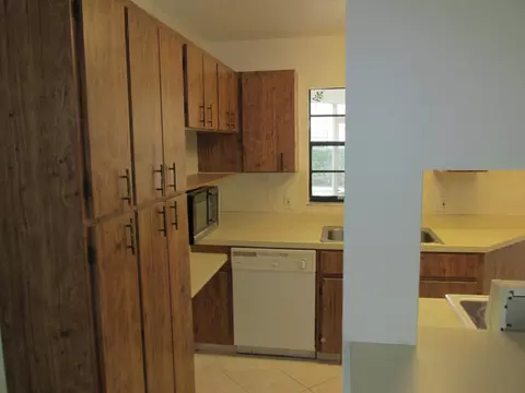 4682 SE Teri Pl, Stuart, FL 34997 photo 9