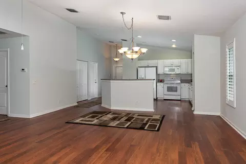 2828 SW Versailles Ter, Stuart, FL 34997 photo 12
