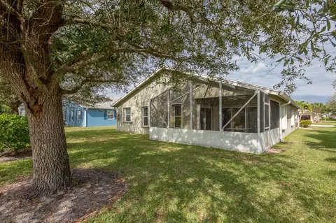 2828 SW Versailles Ter, Stuart, FL 34997 photo 23