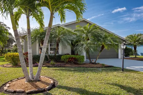 2828 SW Versailles Ter, Stuart, FL 34997 photo 1