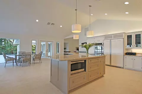 18896 Point Dr, Tequesta, FL 33469 photo 11
