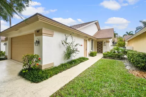 147 Cape Pointe Cir, Jupiter, FL 33477 photo 2