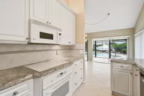 147 Cape Pointe Cir, Jupiter, FL 33477 photo 7