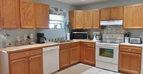 3179 SE Cypress St SE, Stuart, FL 34997 photo 3