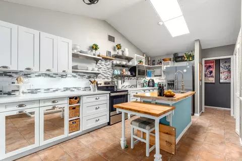 4144 SE Fairway E, Stuart, FL 34997 photo 8
