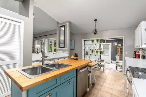 4144 SE Fairway E, Stuart, FL 34997 photo 9