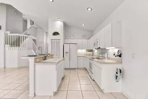 7297 SE Seagate Ln, Stuart, FL 34997 photo 6