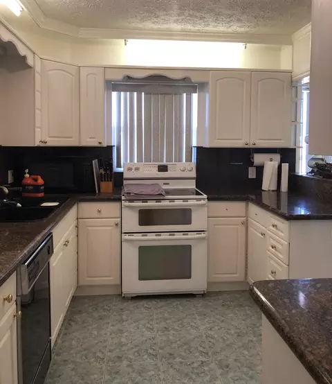 5787 SE Avalon Dr, Stuart, FL 34997 photo 8