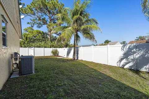 105 Brookstone Ct, Jupiter, FL 33458 photo 12
