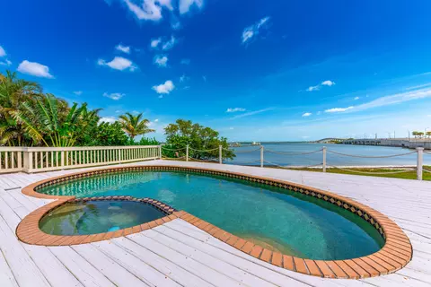 6 N Sewalls Point Rd, Stuart, FL 34996 photo 4