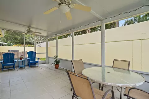 158 Hampton Cir, Jupiter, FL 33458 photo 11