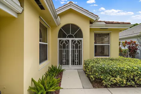 158 Hampton Cir, Jupiter, FL 33458 photo 1