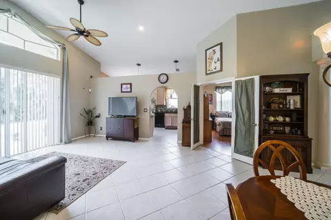 1010 SE Westminster Pl, Stuart, FL 34997 photo 5