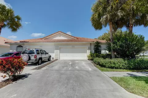 6776 SE Warwick Ln, Stuart, FL 34997 photo 2