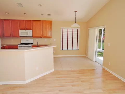 1034 SE Westminster Pl, Stuart, FL 34997 photo 8