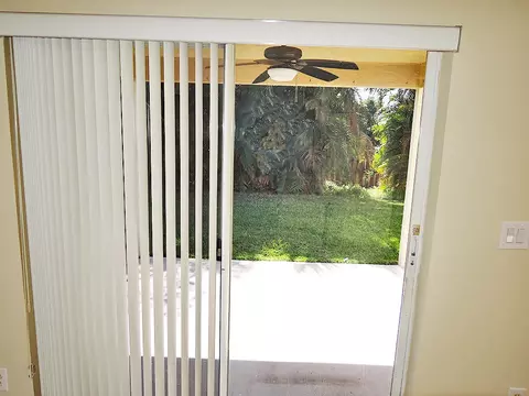 1034 SE Westminster Pl, Stuart, FL 34997 photo 9