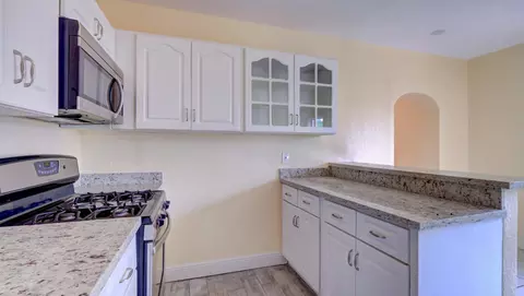 2480 NW 60th St, Miami, FL 33142 photo 7