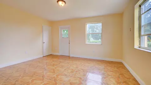 2480 NW 60th St, Miami, FL 33142 photo 9