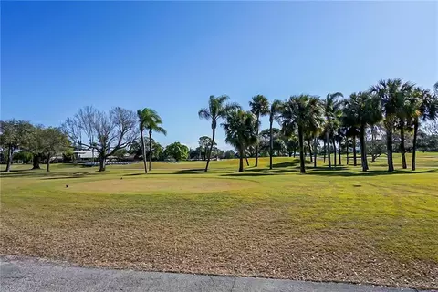 3503 SE Fairway E, Stuart, FL 34997 photo 2