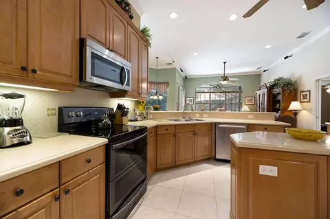 8149 SW Yachtsmans Dr, Stuart, FL 34997 photo 13