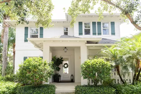 279 Caravelle Dr, Jupiter, FL 33458 photo 2
