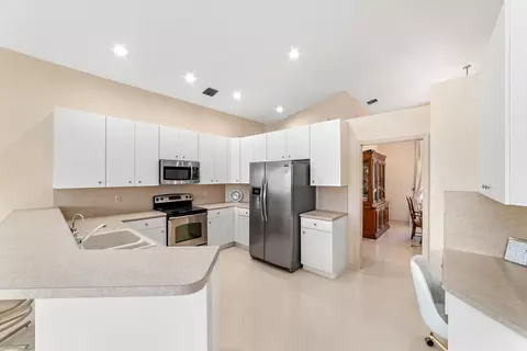 7195 Falls Rd E, Boynton Beach, FL 33437 photo 8