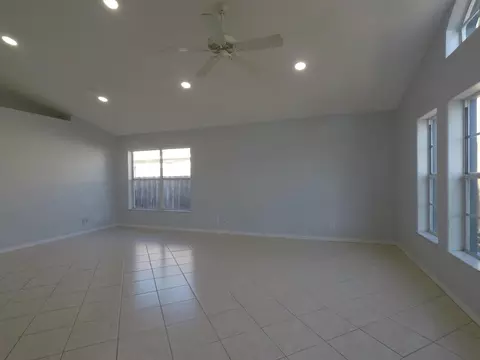6249 Pompano St, Jupiter, FL 33458 photo 4