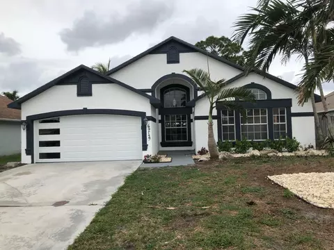6249 Pompano St, Jupiter, FL 33458 photo 2