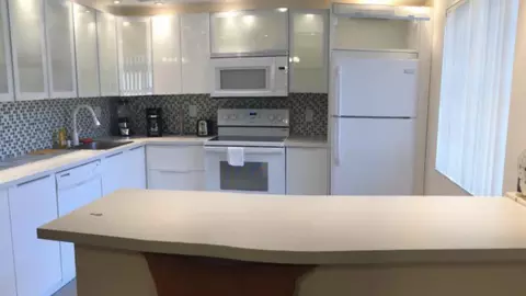 75 Capri #B, Delray Beach, FL 33484 photo 5