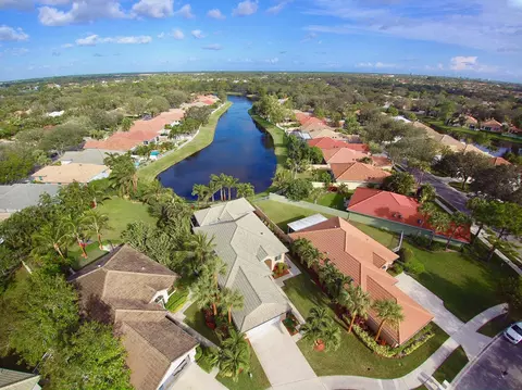 230 Hampton Ct, Jupiter, FL 33458 photo 10