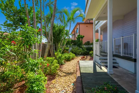 511 Saturn Ln, Juno Beach, FL 33408 photo 25