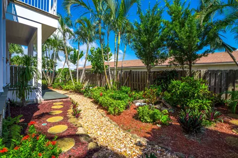 511 Saturn Ln, Juno Beach, FL 33408 photo 24