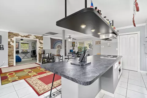 3058 SE Amherst St, Stuart, FL 34997 photo 9