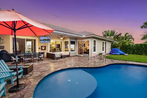 107 Manor Cir, Jupiter, FL 33458 photo 6