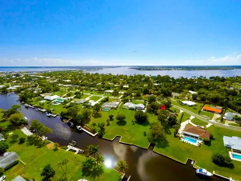 774 NW Spruce Ridge Dr, Stuart, FL 34994 photo 4