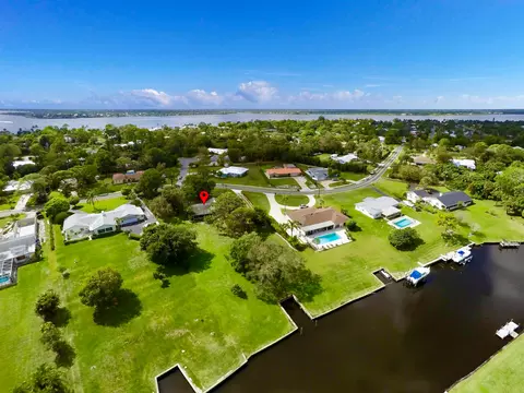 774 NW Spruce Ridge Dr, Stuart, FL 34994 photo 5