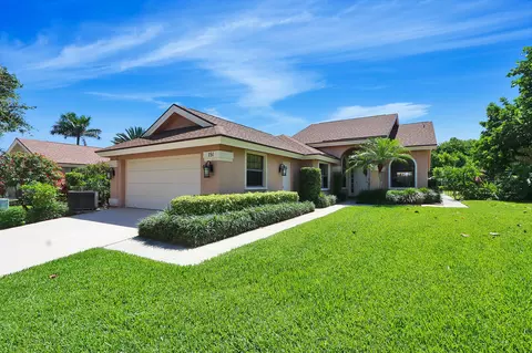 151 Ridge Rd, Jupiter, FL 33477 photo 4