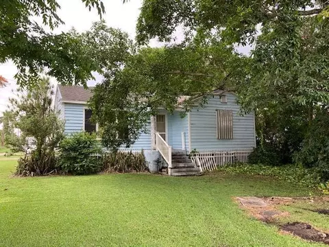 271 E 3rd St, Pahokee, FL 33476 photo 8