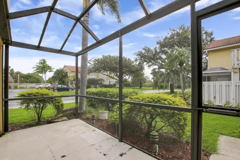 267 Seabreeze Cir, Jupiter, FL 33477 photo 10