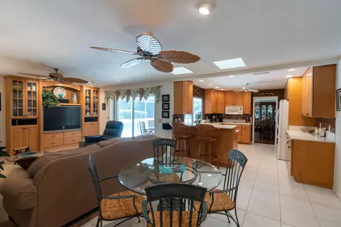 4174 SE Fairway E, Stuart, FL 34997 photo 11