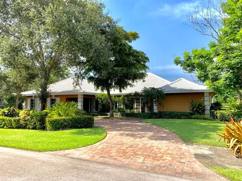 4174 SE Fairway E, Stuart, FL 34997 photo 3