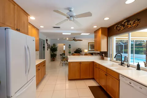 4174 SE Fairway E, Stuart, FL 34997 photo 10