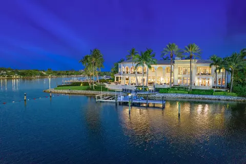 207 Commodore Dr, Jupiter, FL 33477 photo 4