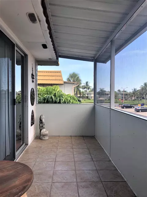 225 Brittany E, Delray Beach, FL 33446 photo 26