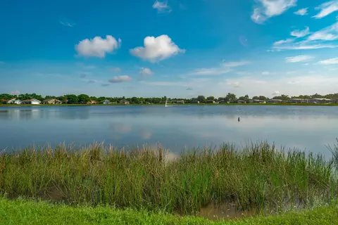 8950 SW Chrysler Cir SW, Stuart, FL 34997 photo 25