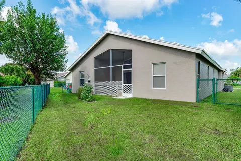 8950 SW Chrysler Cir SW, Stuart, FL 34997 photo 22